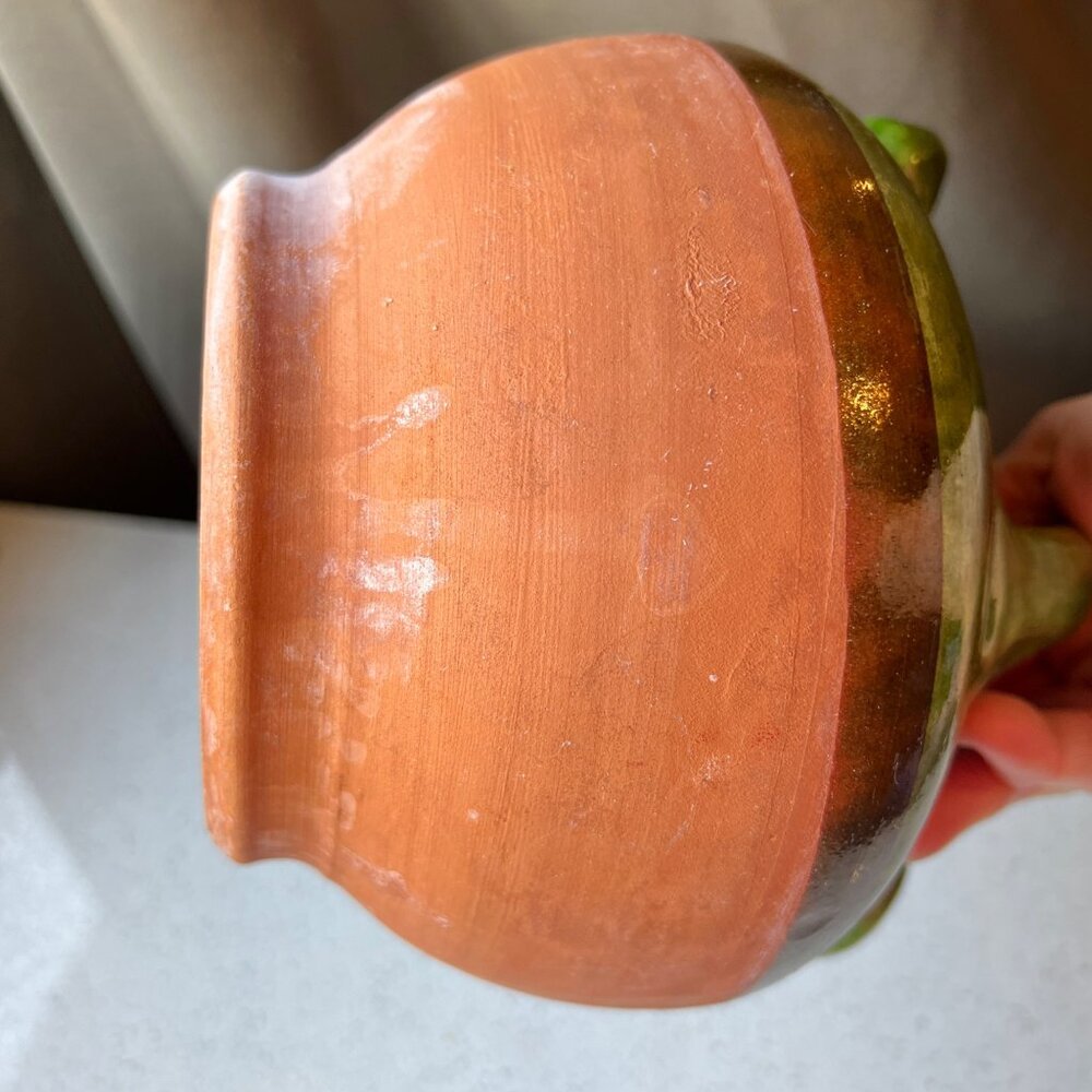 Handcrafted Green Glazed & Terracotta Clay French Gargoulette Confit Oil Jug - Picture 11 of 12